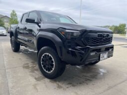 Toyota Tacoma full