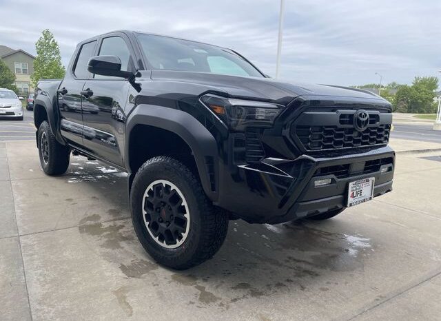 
 Toyota Tacoma full									