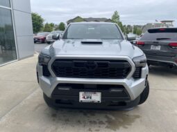 
 Toyota Tacoma full									