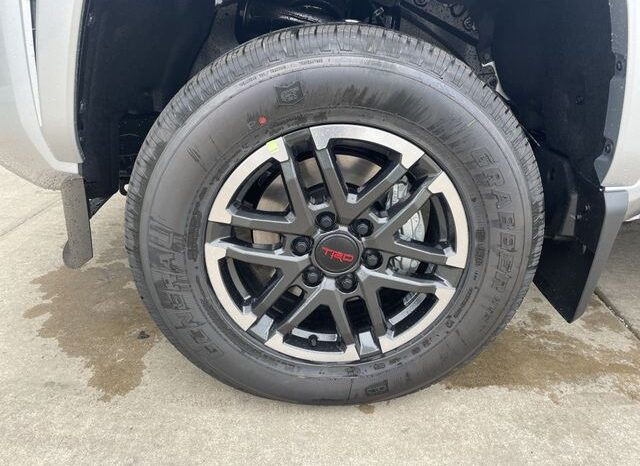 
 Toyota Tacoma full									