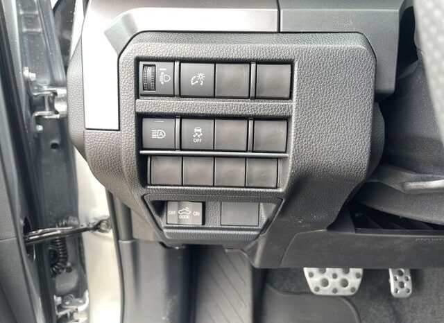 
 Toyota Tacoma full									