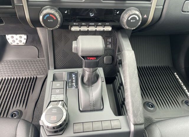 
 Toyota Tacoma full									
