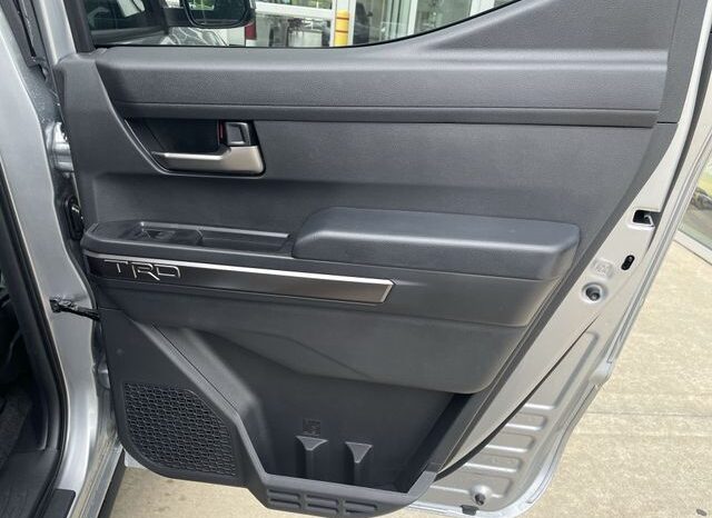 
 Toyota Tacoma full									