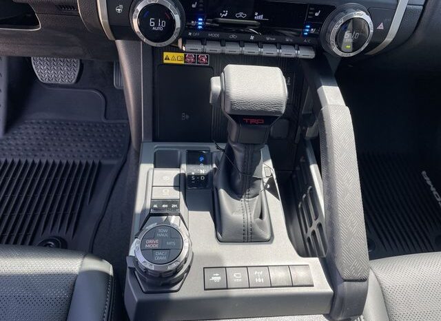 
 Toyota Tacoma full									