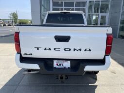 
 Toyota Tacoma full									