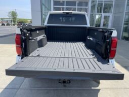 
 Toyota Tacoma full									