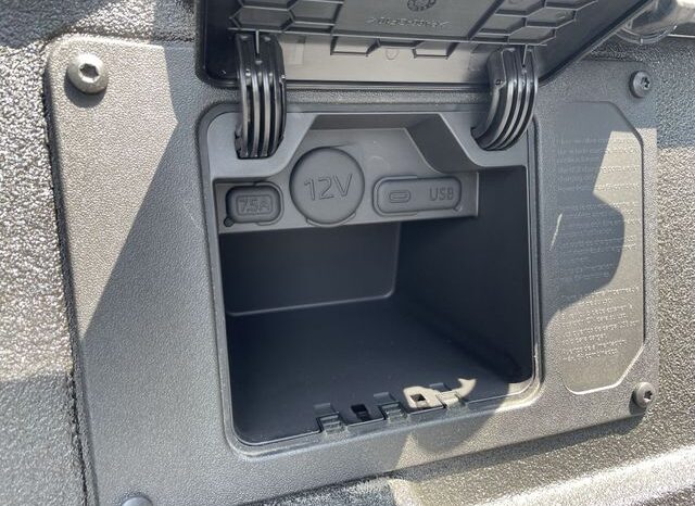 
 Toyota Tacoma full									