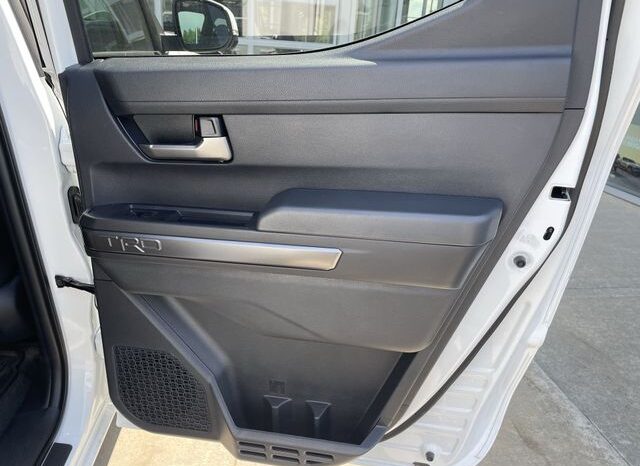 
 Toyota Tacoma full									