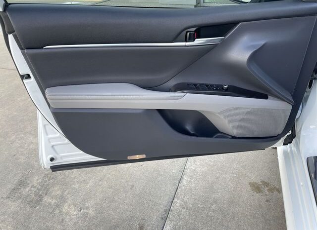 
 Toyota Camry full									