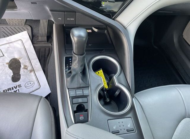 
 Toyota Camry full									