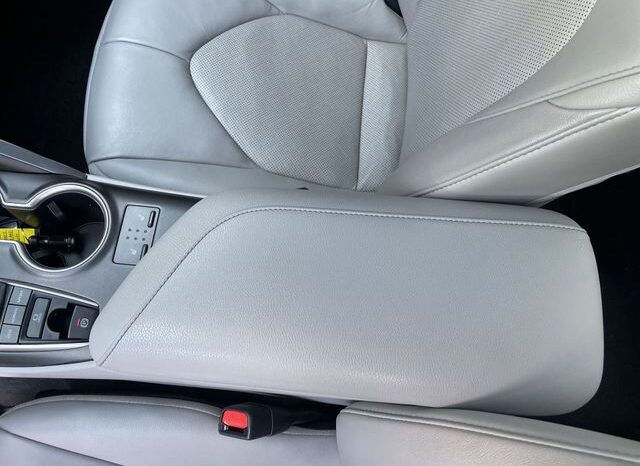 
 Toyota Camry full									