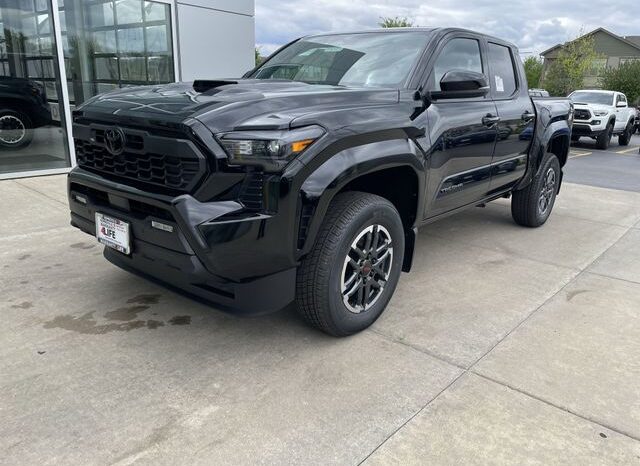 
 Toyota Tacoma full									