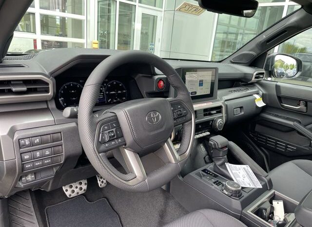 
 Toyota Tacoma full									