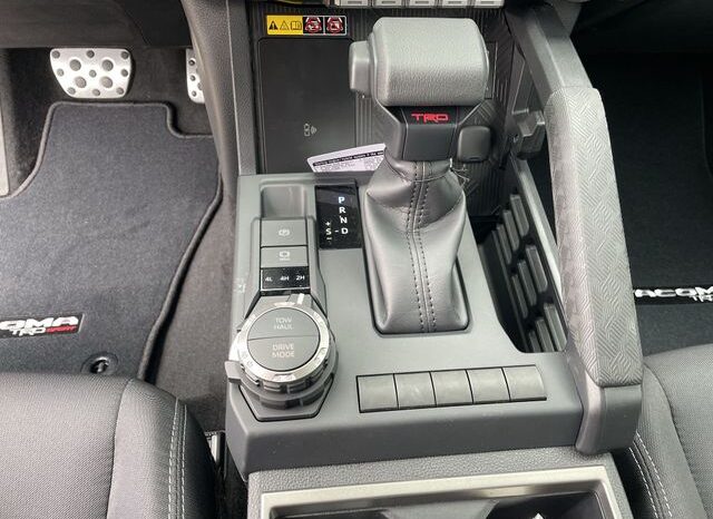 
 Toyota Tacoma full									