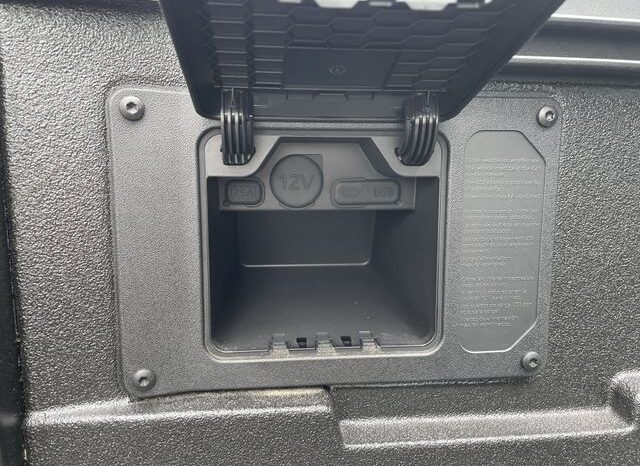
 Toyota Tacoma full									