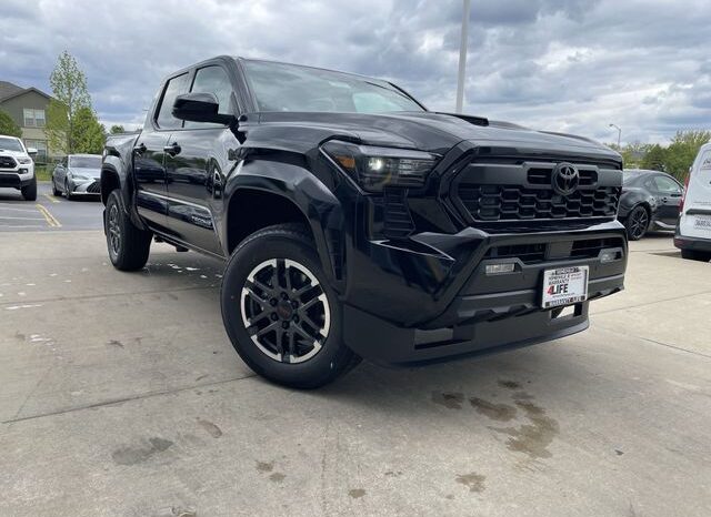 
 Toyota Tacoma full									