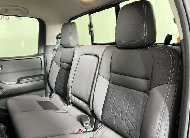 
 Nissan Frontier full									