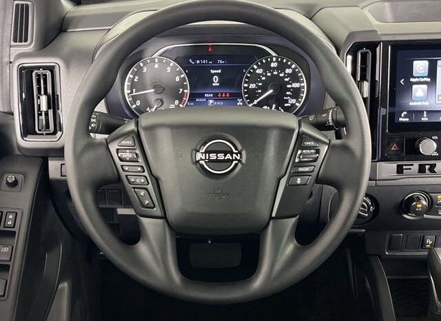 
 Nissan Frontier full									