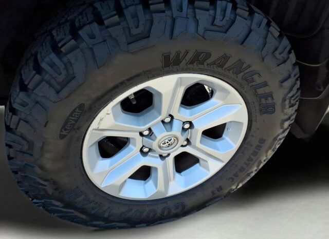 
 Toyota 4Runner full									