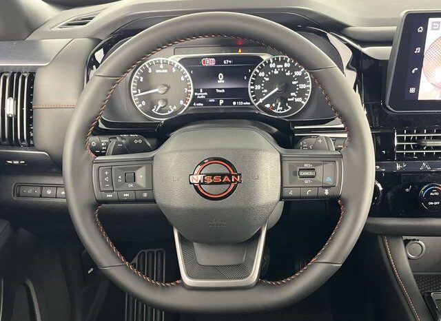 
 Nissan Pathfinder full									