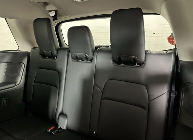 
 Nissan Pathfinder full									