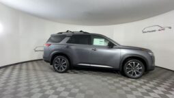 
 Nissan Pathfinder full									