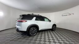 Nissan Pathfinder full