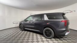 Kia Carnival full