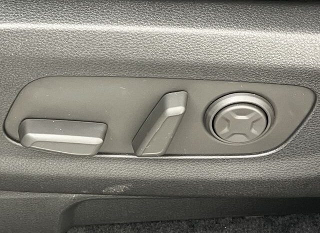 
 Kia Carnival Hybrid full									