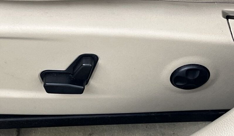 
 Chrysler 300 full									