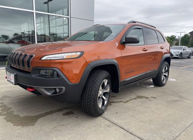 
 Jeep Cherokee full									