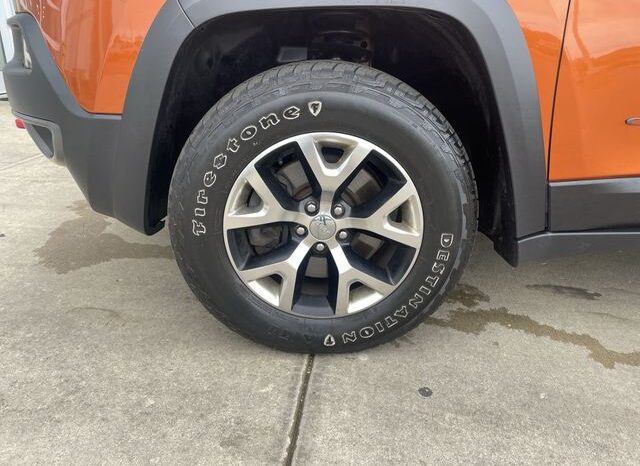 
 Jeep Cherokee full									