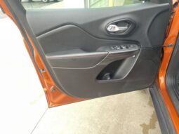 
 Jeep Cherokee full									