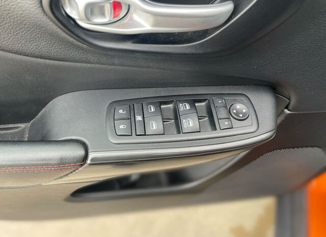 
 Jeep Cherokee full									