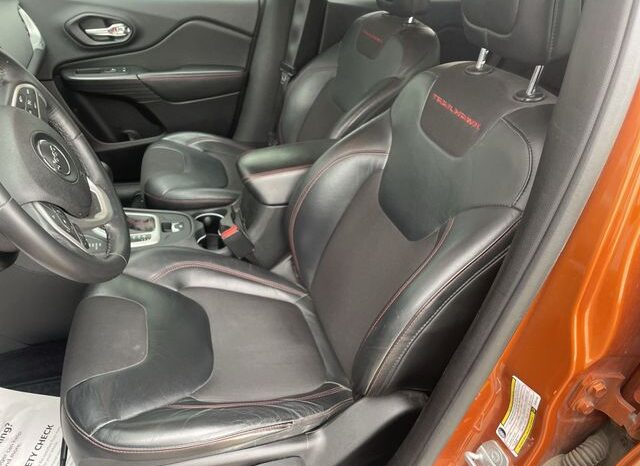 
 Jeep Cherokee full									