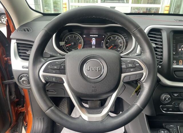 
 Jeep Cherokee full									