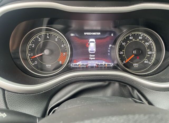 
 Jeep Cherokee full									