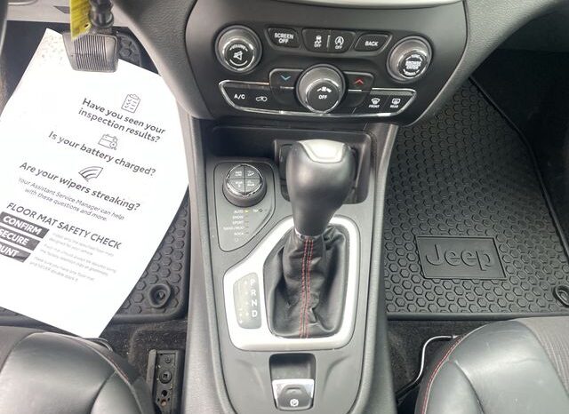 
 Jeep Cherokee full									
