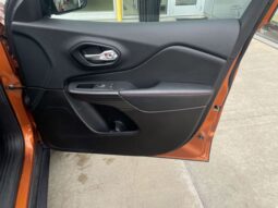 
 Jeep Cherokee full									