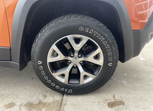 
 Jeep Cherokee full									