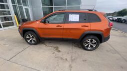 
 Jeep Cherokee full									