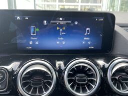 Mercedes-Benz GLA full