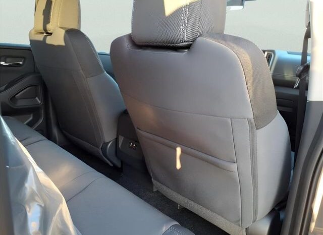 
 Nissan Frontier full									
