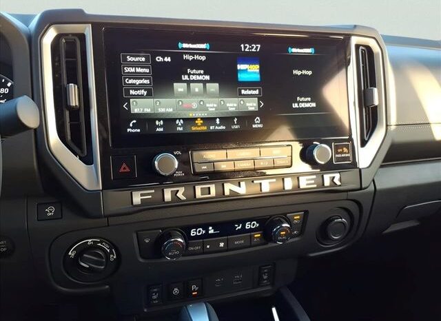 
 Nissan Frontier full									
