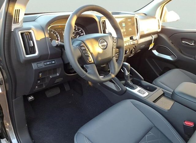 
 Nissan Frontier full									