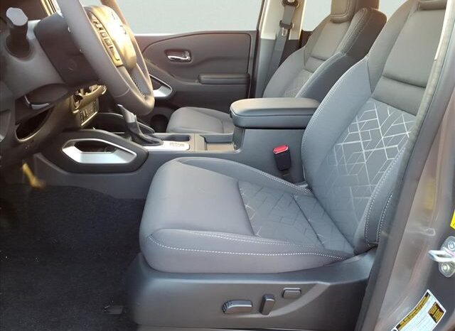 
 Nissan Frontier full									