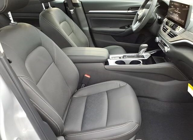 
								Nissan Altima full									