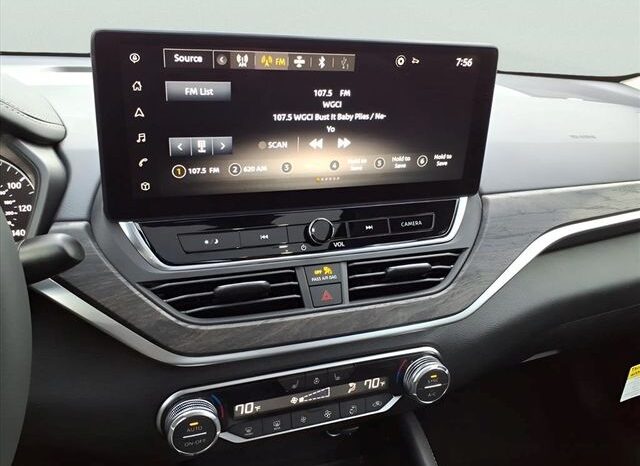 
								Nissan Altima full									