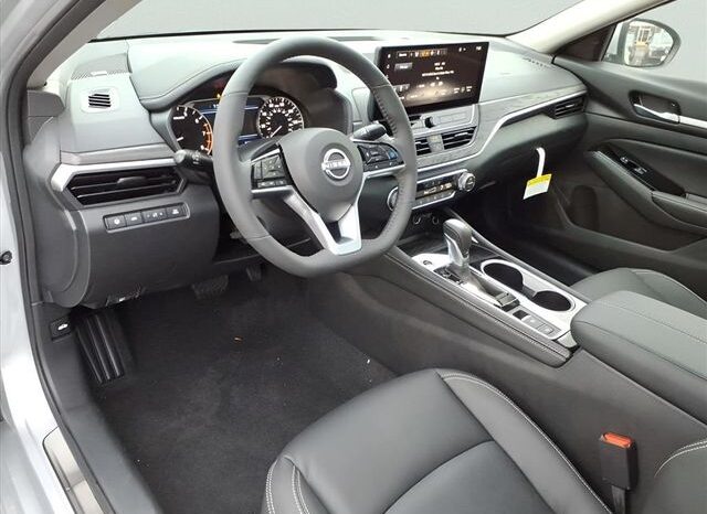 
								Nissan Altima full									
