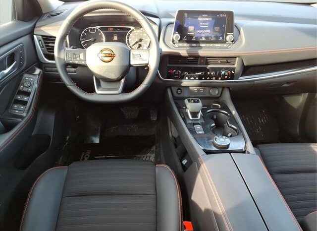 
 Nissan Rogue full									